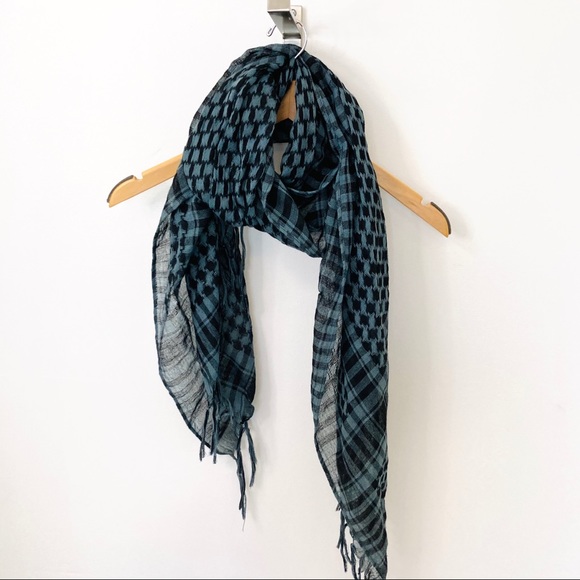 NWOT Hipster Check Scarf - Picture 2 of 4